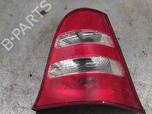 Używane Lampa tylna prawa MERCEDES-BENZ A-CLASS (W168) A 140 (168.031, 168.131) (82 hp) 21415865