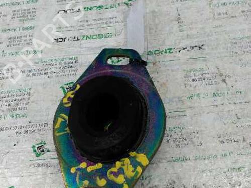 Used Engine mount CITROËN XSARA (N1) 1.9 D (68 hp) 28729802