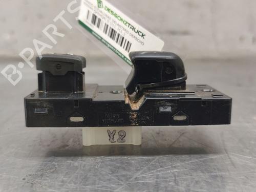 right-front-window-switch-nissan-qashqai-ii-j11-j11_-2013-32011184 main image