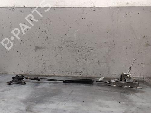 Used Gear lever VW GOLF VI (5K1) 2.0 TDI (110 hp) 32010133