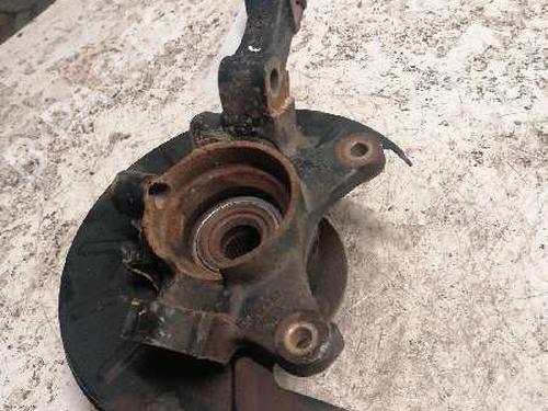 Left front steering knuckle LAND ROVER FREELANDER I (L314) 2.0 DI 4x4 | BP21479551M25