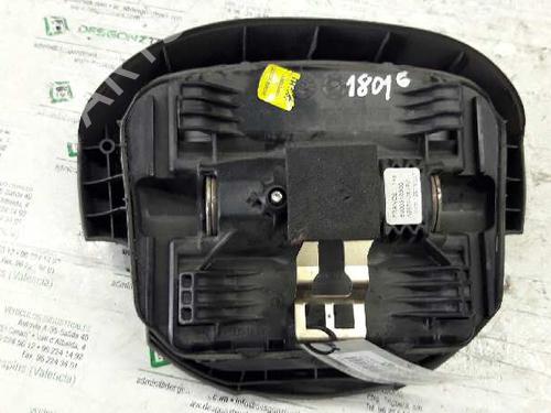 Used Driver airbag RENAULT SCÉNIC II (JM0/1_) [2003-2010]  21448246