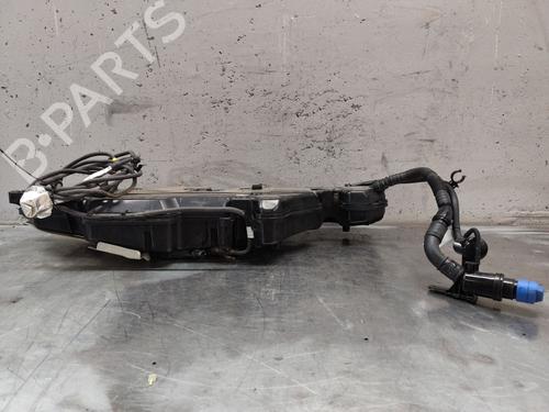 adblue-tank-mercedes-benz-gla-h247-2020-31573766 main image