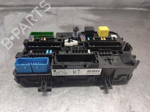 Fuse box OPEL ASTRA H (A04) | BP38037486E1 - Image 2
