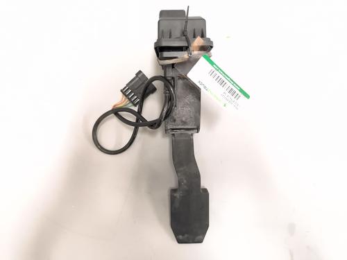pedal-iveco-stralis-i-2002-36667509 main image