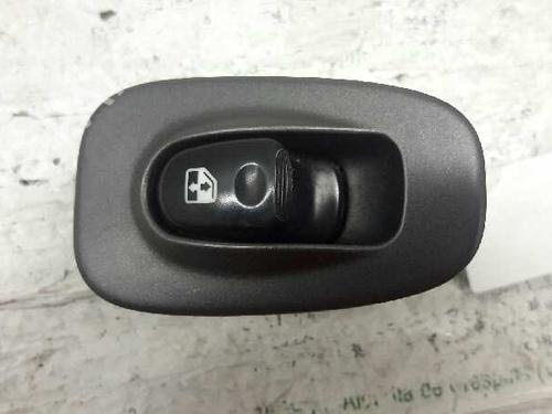 Interrupteur de vitre arrière droite HYUNDAI ACCENT II (LC) [1999-2012]  21455386