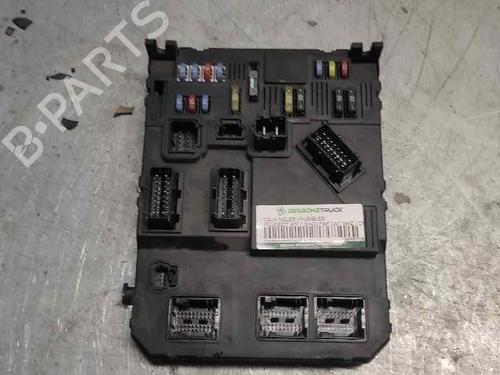 Sikringsdåse PEUGEOT 407 (6D_) [2004-2011]  22216390
