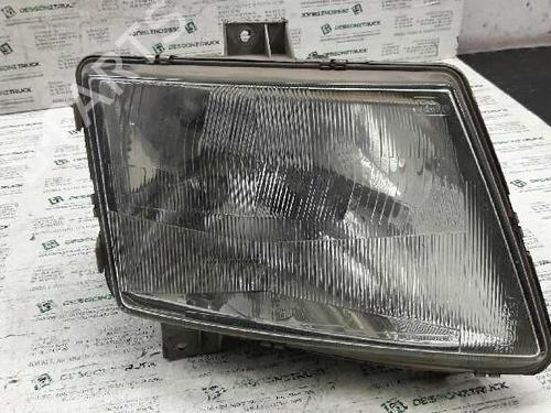 Used Right headlight MERCEDES-BENZ VITO Bus (W638) 113 2.0 (638.114, 638.194) (129 hp) 24679529