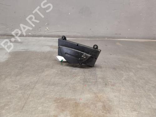 Used Switch Switch MERCEDES-BENZ E-CLASS (W211) E 220 CDI (211.006) (150 hp) 21457691 21457691