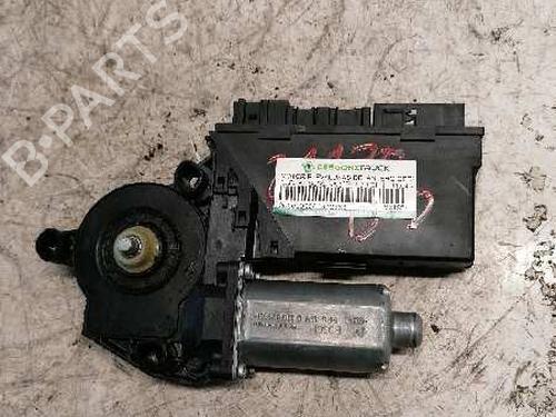 Used Right front window motor AUDI A4 B7 (8EC) [2004-2009]  21480914