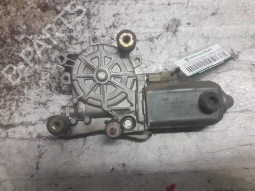 Used Right rear window motor FORD MONDEO II (BAP) [1996-2000]  21472120