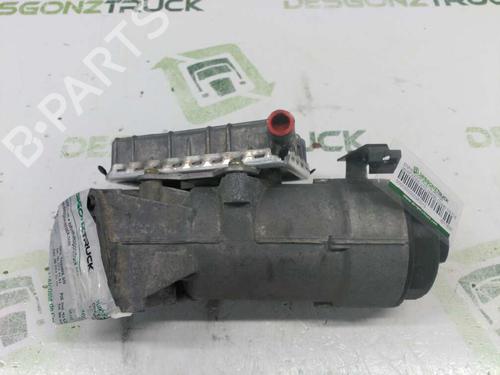Used Oil radiator MERCEDES-BENZ VITO Van (W638) [1997-2003]  21433392