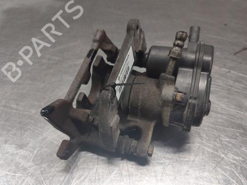 Used Left front brake caliper Left front brake caliper MERCEDES-BENZ VARIO Bus (B670) O 818 D (670.373, 670.374) (177 hp) 33952606 33952606