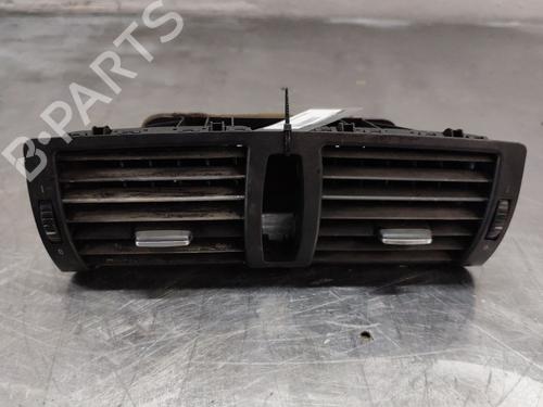 Used Air vent BMW 1 (E81) 118 d (143 hp) 29912192