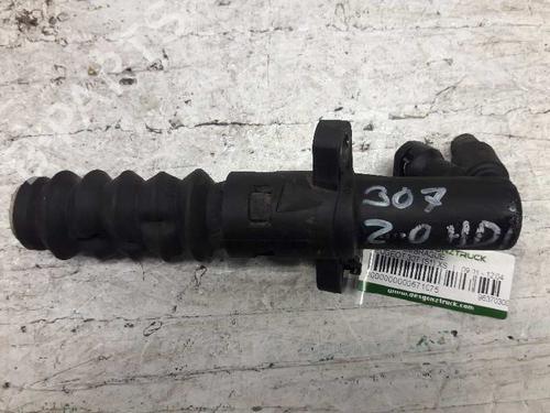 Used Clutch slave cylinder PEUGEOT 307 (3A/C) [2000-2012]  21457051