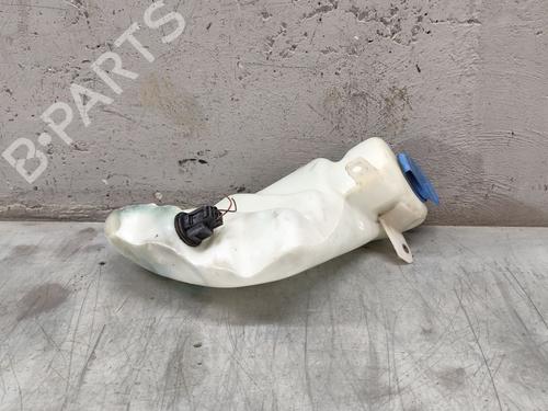 Used Windscreen washer tank VW PASSAT B5 (3B2) [1996-2001]  28818503