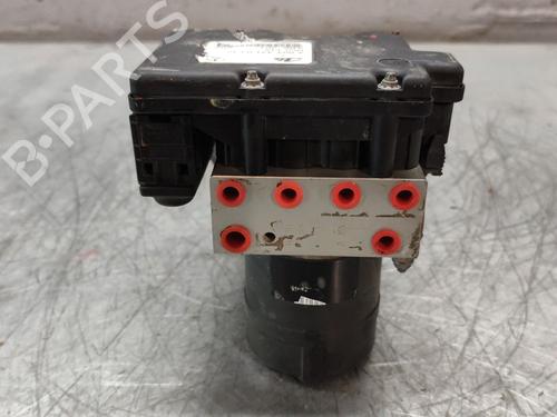 Used ABS pump MERCEDES-BENZ CLK (C208) [1997-2003]  25772475
