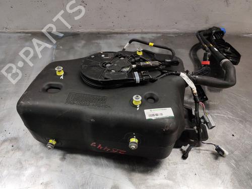 Réservoir d'AdBlue MAZDA CX-5 (KE, GH) 2.2 D (KE2FW) (150 hp) 29994374