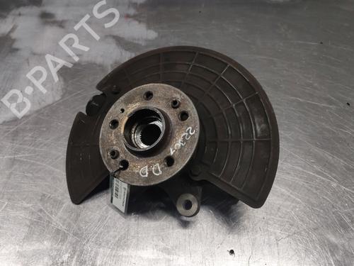 Used Right front steering knuckle Right front steering knuckle MERCEDES-BENZ M-CLASS (W163) ML 400 CDI (163.128) (250 hp) 35905985 35905985