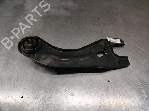 Venstre bagtil bærearm HYUNDAI i30 (GD) 1.6 CRDi (110 hp) 32155294