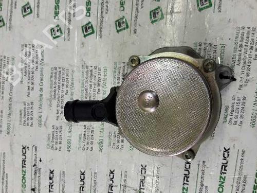 Used Vacuum pump RENAULT KANGOO (KC0/1_) [1997-2026]  21447452