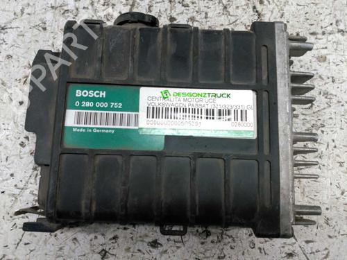Centralina motore VW PASSAT B2 Variant (33B) 1.6 (75 hp) 24679292