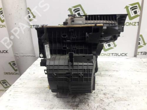 Used Heater matrix box RENAULT MEGANE II (BM0/1_, CM0/1_) [2001-2012]  21458113