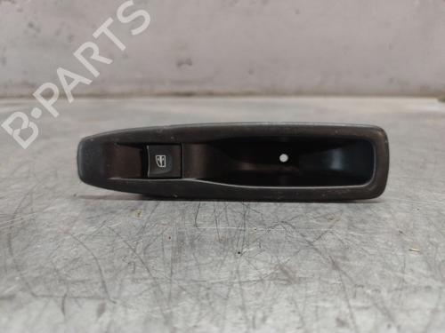 Used Left rear window switch RENAULT CAPTUR I (J5_, H5_) 1.5 dCi 90 (J5N4, J5M5, J5MW, J5M6, J5AL, J5AJ) (90 hp) 28678652