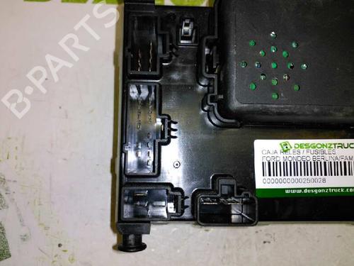Fuse box FORD MONDEO I (GBP)  | BP21427500E1 