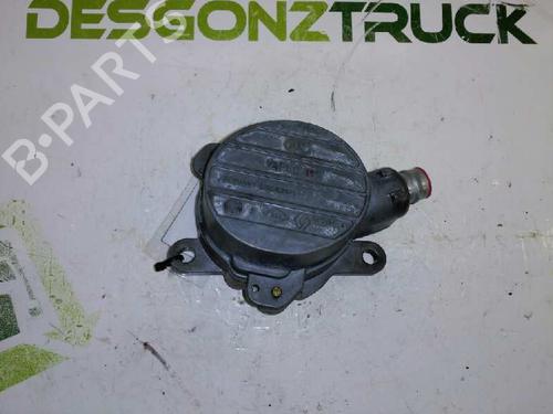 Used Vacuum pump NISSAN INTERSTAR Van (X70) [2002-2025]  21426588