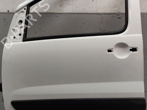 Used Left front door PEUGEOT EXPERT Tepee (VF3X_) 2.0 HDi 120 (120 hp) 30263000