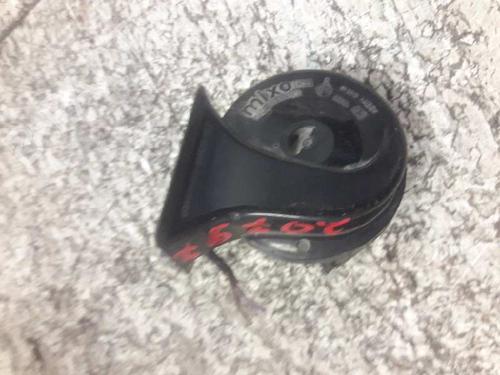 Used Horn MERCEDES-BENZ VITO Van (W638) 112 CDI 2.2 (638.094) (122 hp) 21467868