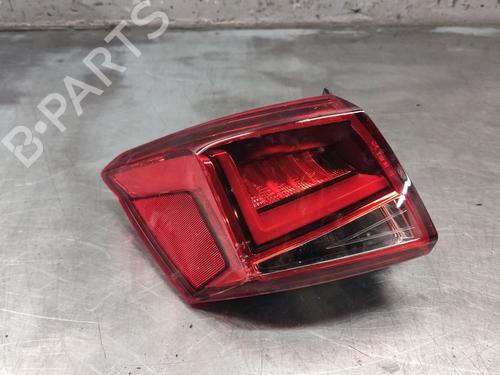 feu-arriere-gauche-seat-arona-kj7-kjp-2017-32372343 main image