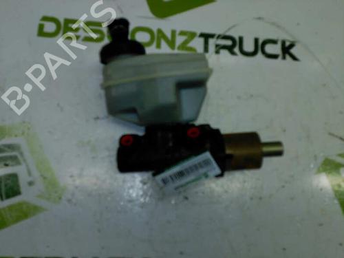 Used Brake master cylinder RENAULT RAPID Box Body/MPV (F40_, G40_) 1.6 D (F404) (55 hp) 24529856