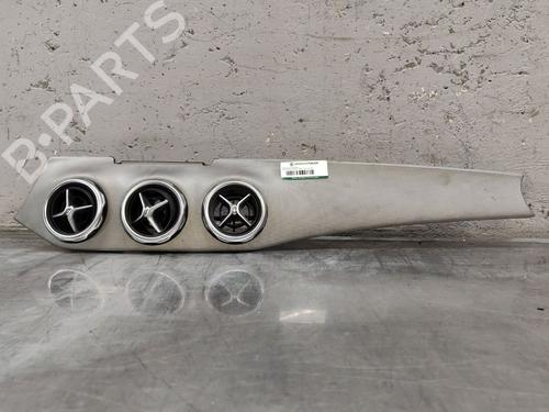 Middenconsole MERCEDES-BENZ GLA-CLASS (X156) GLA 200 (156.943) (156 hp) 31215030