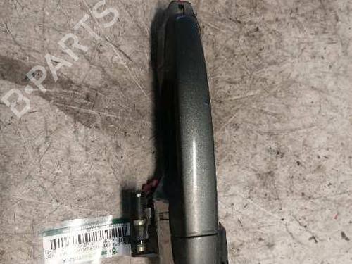 Used Front right exterior door handle TOYOTA COROLLA Verso (ZER_, ZZE12_, R1_) 2.2 D-4D (AUR10_, AUR10R) (136 hp) 21482086