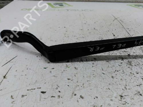 Front windshield wiper arm FORD FIESTA V (JH_, JD_)  | BP21440815C143 