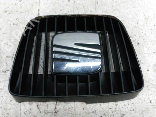 Used Grille SEAT IBIZA II (6K1) [1993-2002]  21437704