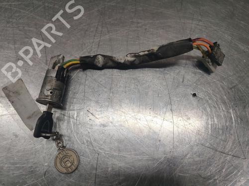 Used Ignition barrel Ignition barrel RENAULT RAPID Box Body/MPV (F40_, G40_) [1985-2001] 33216599 33216599
