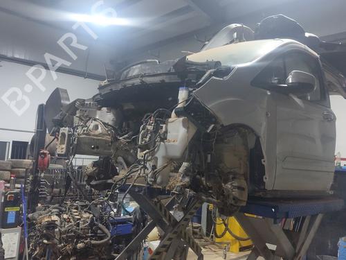 Gebruikte FORD TOURNEO COURIER B460 MPV [2014-2025]  4367849 Onderdelen