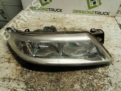 Used Right headlight RENAULT LAGUNA II (BG0/1_) [2001-2007]  21475416