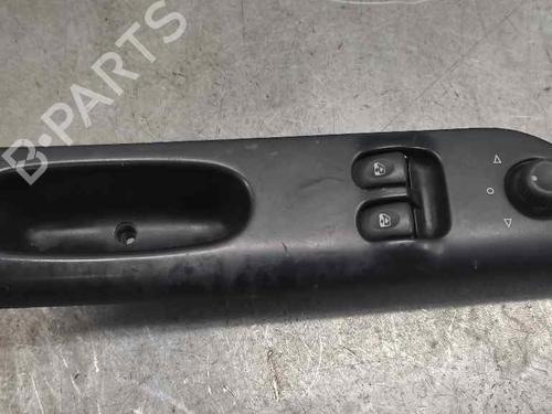 Used Left front window switch RENAULT LAGUNA I (B56_, 556_) 1.9 dTi (B56J) (98 hp) 21410274