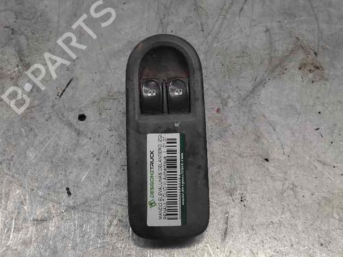 Used Left front window switch RENAULT CLIO III (BR0/1, CR0/1) [2005-2014]  21412854