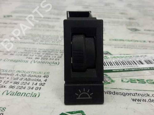 Used Headlight switch PEUGEOT 406 (8B) [1995-2005]  21453398