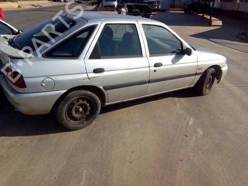 Washer pump FORD ESCORT V (AAL, ABL) 1.8 TD | BP21453857E24 