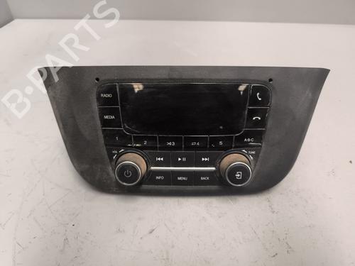 radio-iveco-daily-vi-van-2014-39239464 main image