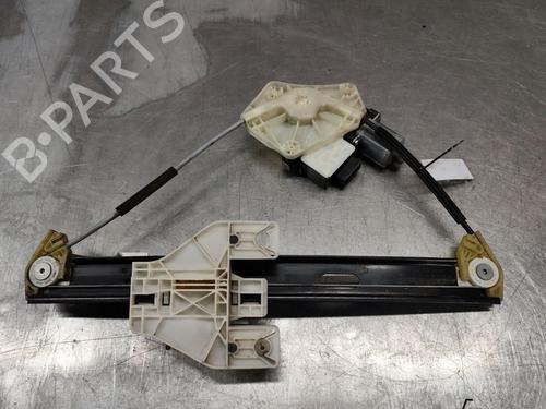 Rudehejsemekanisme venstre bagtil Rudehejsemekanisme venstre bagtil SEAT LEON (5F1) 1.6 TDI (105 hp) 36290980 36290980