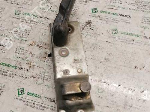 Used Interior handle MERCEDES-BENZ VITO Van (W638) [1997-2003]  21475442