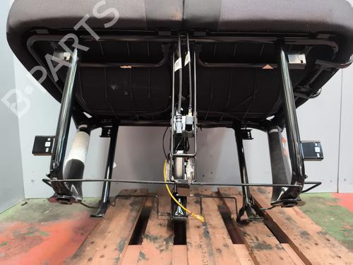 Right front seat IVECO DAILY VI Van 35S16, 35C16, 40C16, 50C16, 70C16 | BP38779001C16 - Image 9