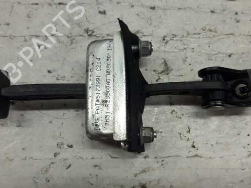 Used Hinge/Door check strap FORD FOCUS II (DA_, HCP, DP) [2004-2013]  21452166